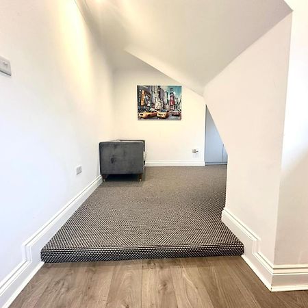 Stylish Modern, Private Apartment,15 Mins To Central London Hendon Exterior foto